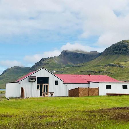 Oseyri Hlathan -The Barn Studio Apartment Stöðvarfjörður Eksteriør bilde